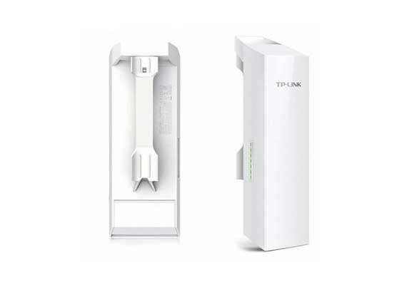 AP / Client / Repeater / AP Router /
AP Client Router (WISP) operation modes.
Weather Proof Enclosure.
Passive PoE Adapter. Built-in 9dBi Dual-polarized.
    Directional Antenna. 6000V Lightning Protection
 15KV ESD Protection.
